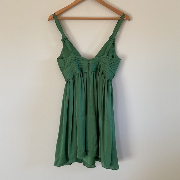 BCBGeneration Apple Green Knotted Strap Pleated Empire Babydoll Daytime Dress 6 - Picture 2 of 14